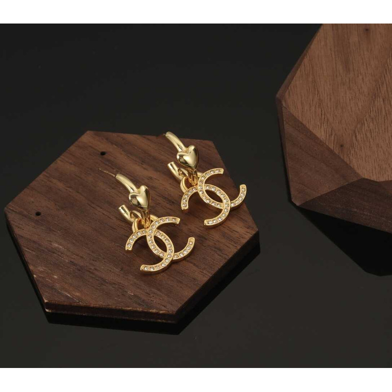 ch*el double c Di*m*nd heart earrings