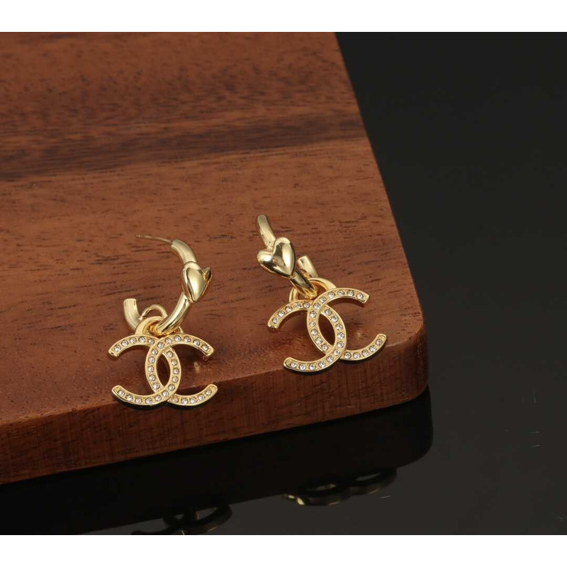 ch*el double c Di*m*nd heart earrings