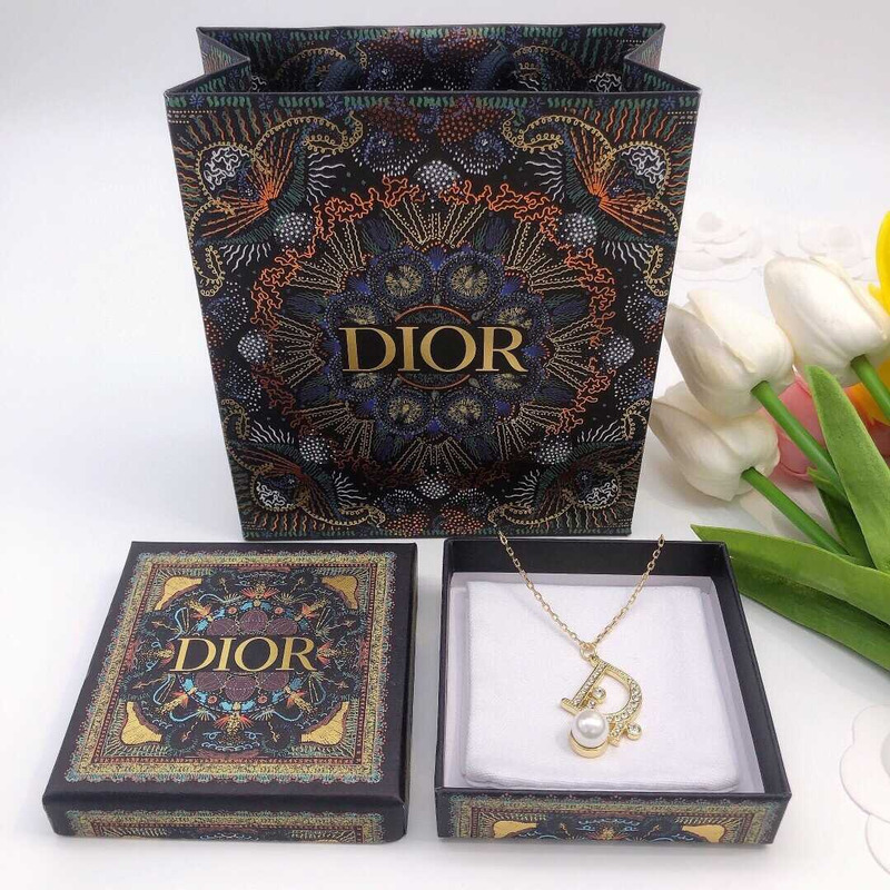 D*or crystal and pearl necklace