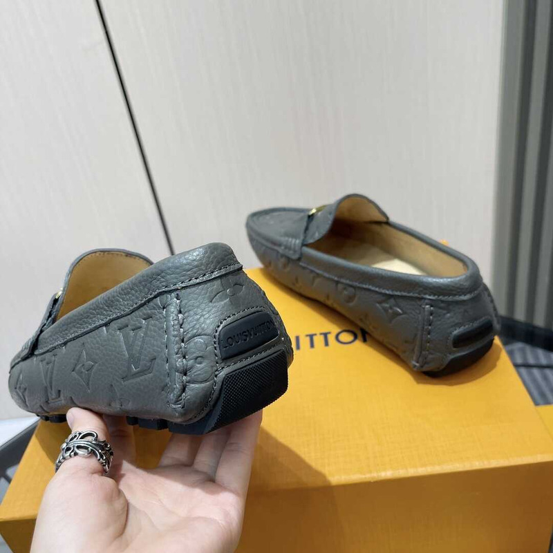 l**is V*t*n hockenheim moccasin loafer grey