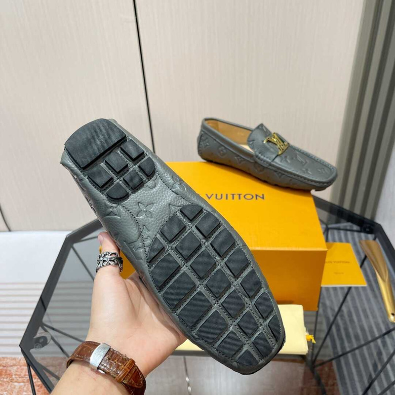 l**is V*t*n hockenheim moccasin loafer grey