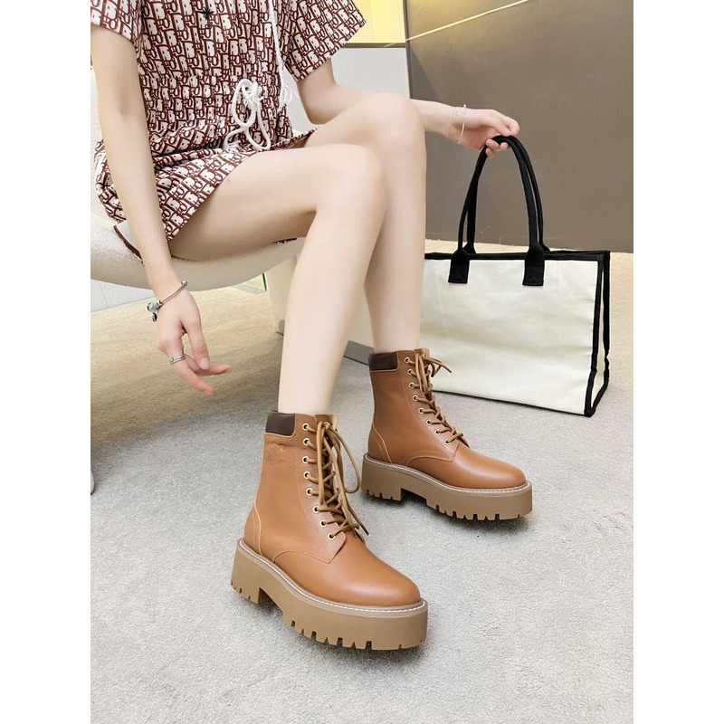 Ce**e lace-up boot with triomphe bulky calfskin brown