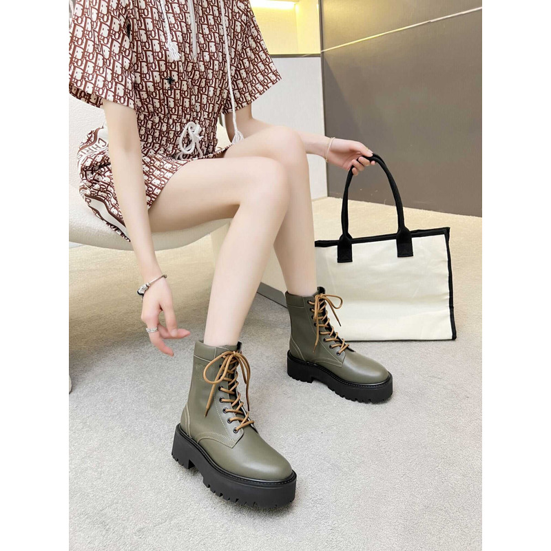 Ce**e lace-up boot with triomphe bulky calfskin green