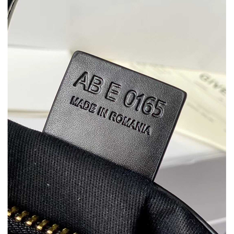 Givenchy Antigona Tote Glazed Mini Black