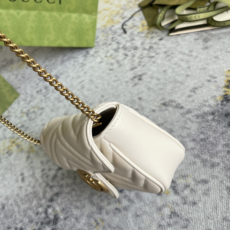 g*u*i gg marmont matelasse S*per mini bag white