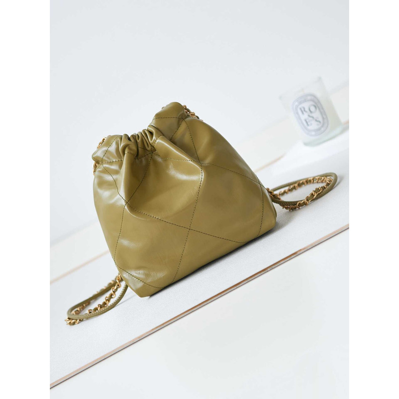 Ch*el 22 mini handbang shinny green