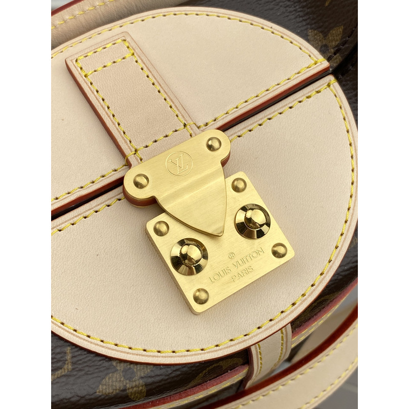 l**is V*t*n duffle bag monogram