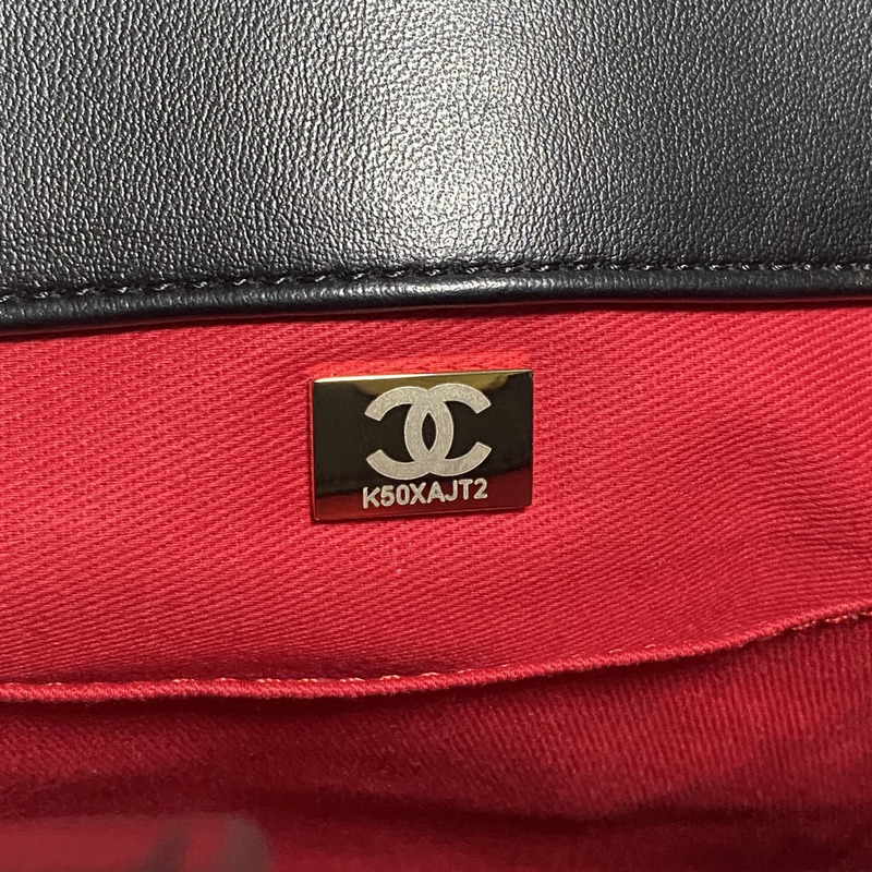 Ch*el tote calfskin & gold-tone metal black