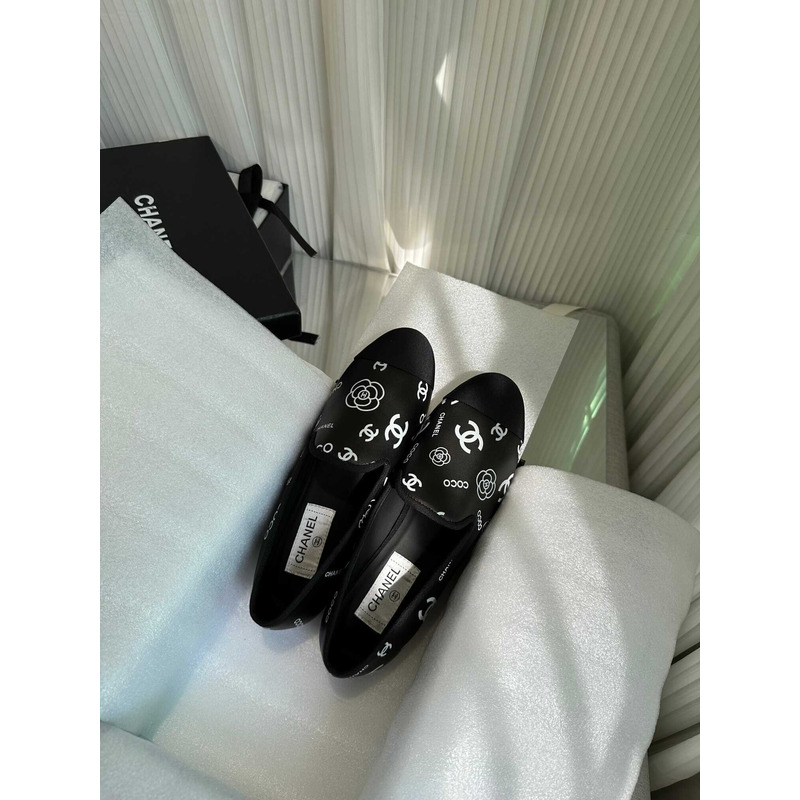 Ch*el cc lambskin loafters