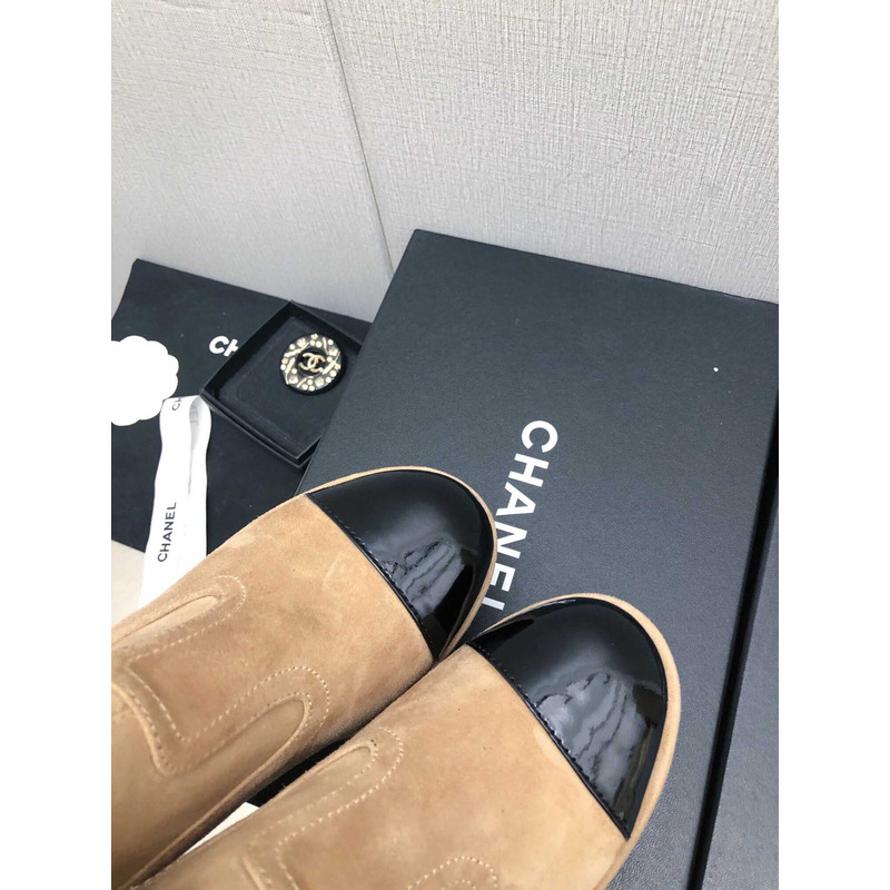 Ch*el short boots suede and patent calfskin beige