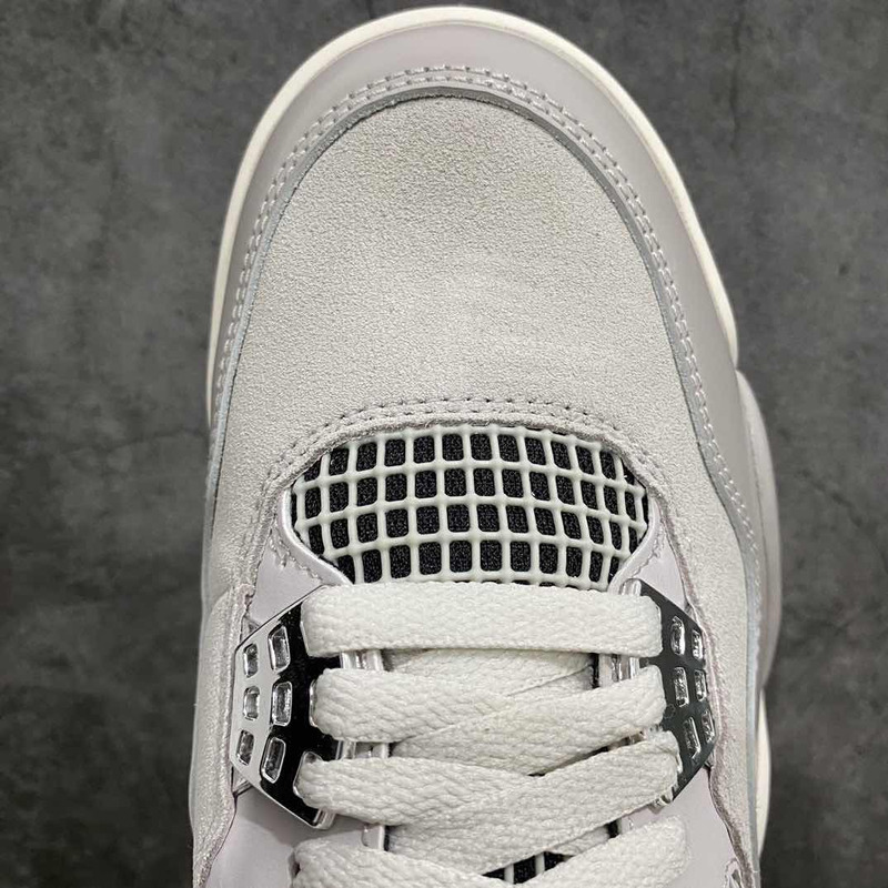 Jordan 4 Retro Frozen Moments