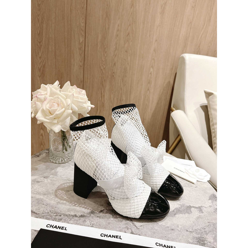 Ch*el mary janes resille,kid suede&patent calfskin white