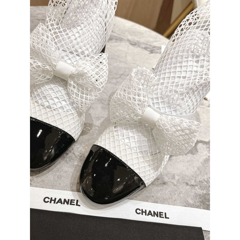 Ch*el mary janes resille,kid suede&patent calfskin white