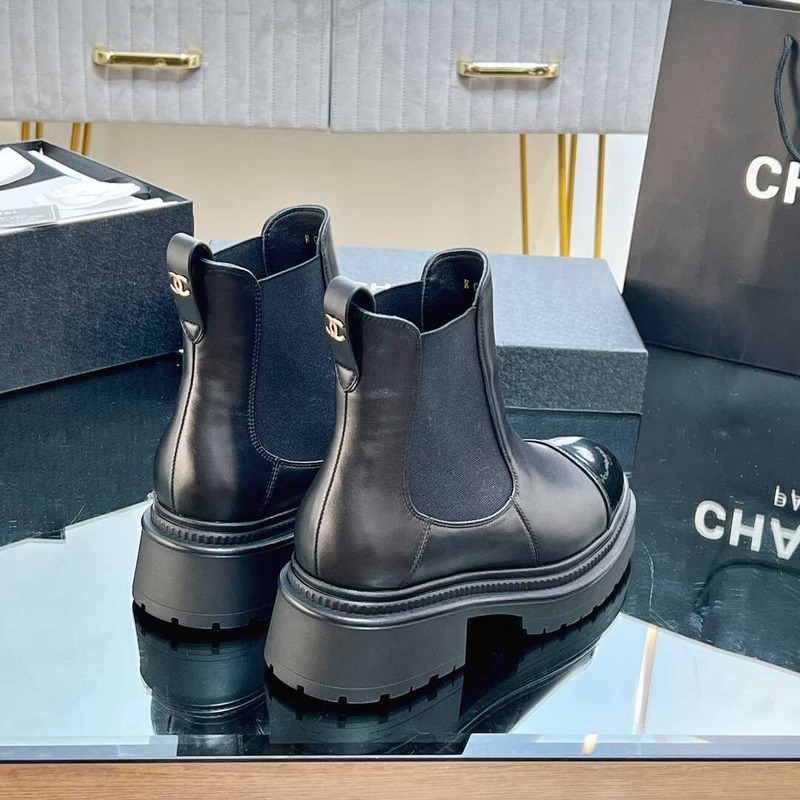 Ch*el calfskin cc logo chelsea boots black