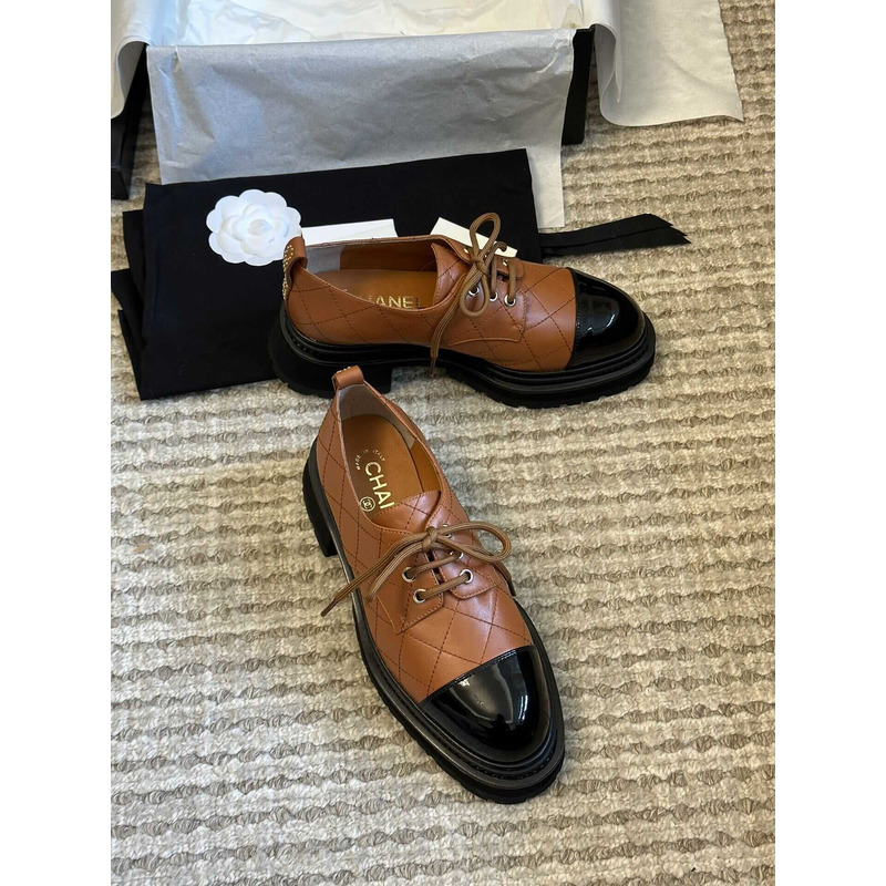 Ch*el lace up shoes calfskin & patent calfskin brown