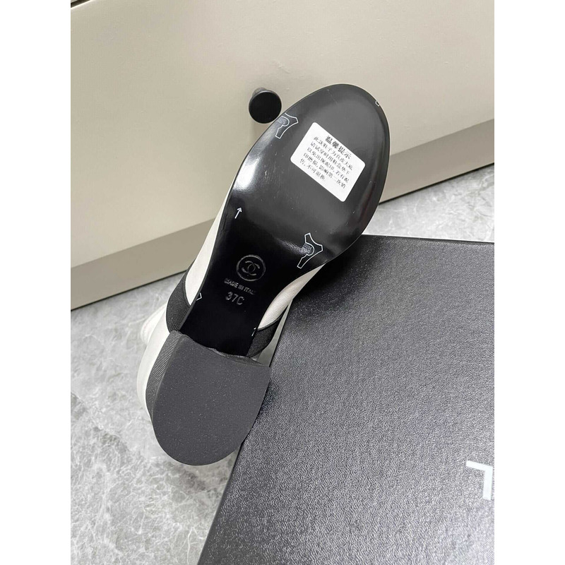 Ch*el short boots stretch lambskin & patent calfskin white