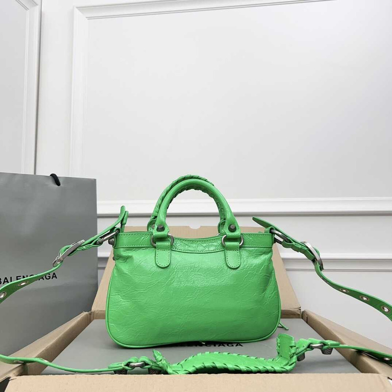 Ba*len*cia*ga neo cagole handbag xs green