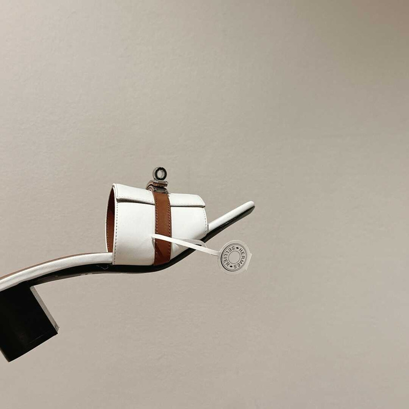 H**mes gigi 50 sandals white and brown