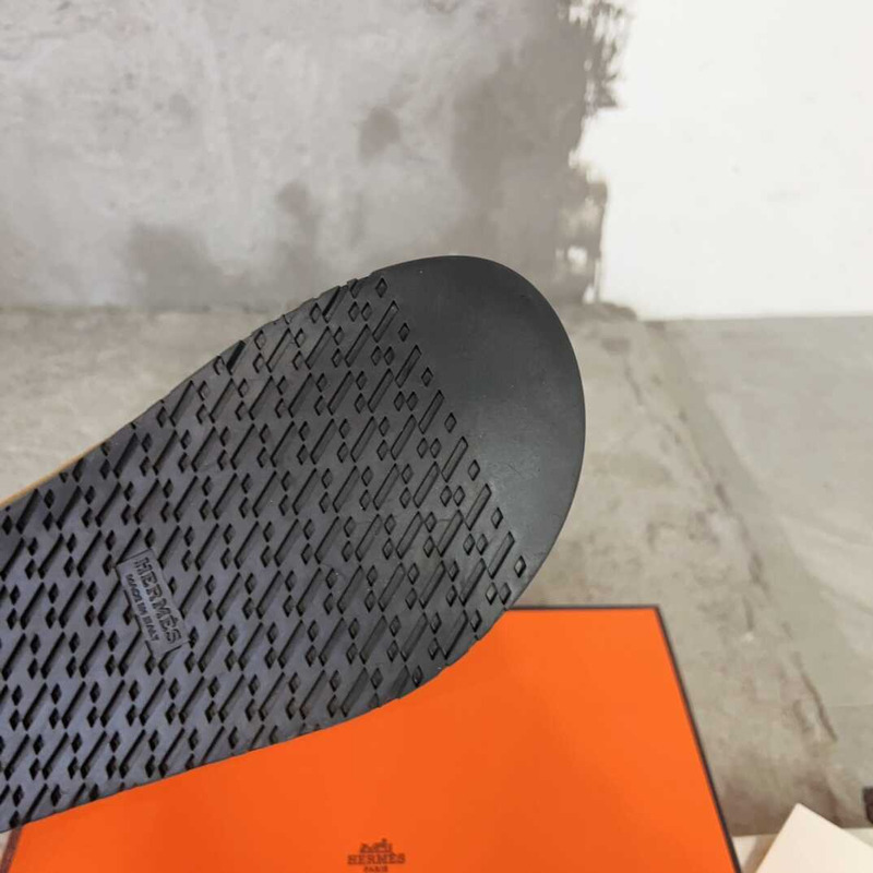 H**mes fur-trimmed loafers brown