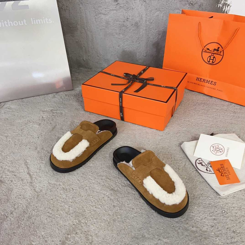 H**mes fur-trimmed loafers brown