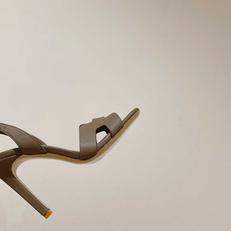 H**mes ella 105 calfskin heeled sandals taupe