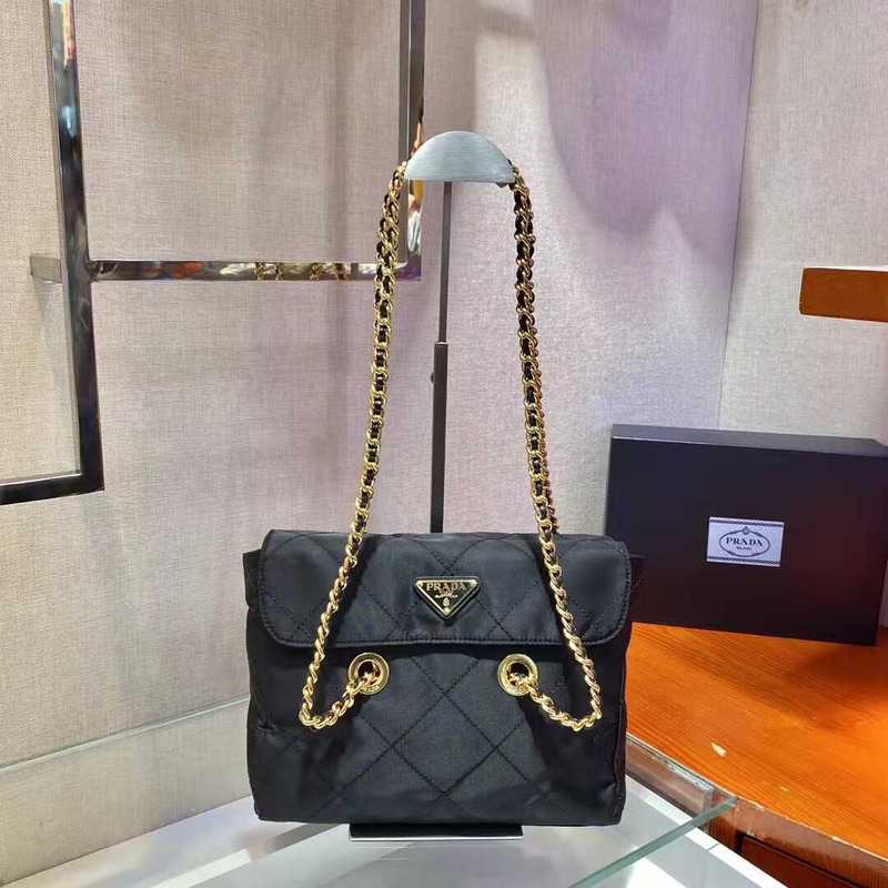 pra*a vintage chain Di*m*nd hobo bag black