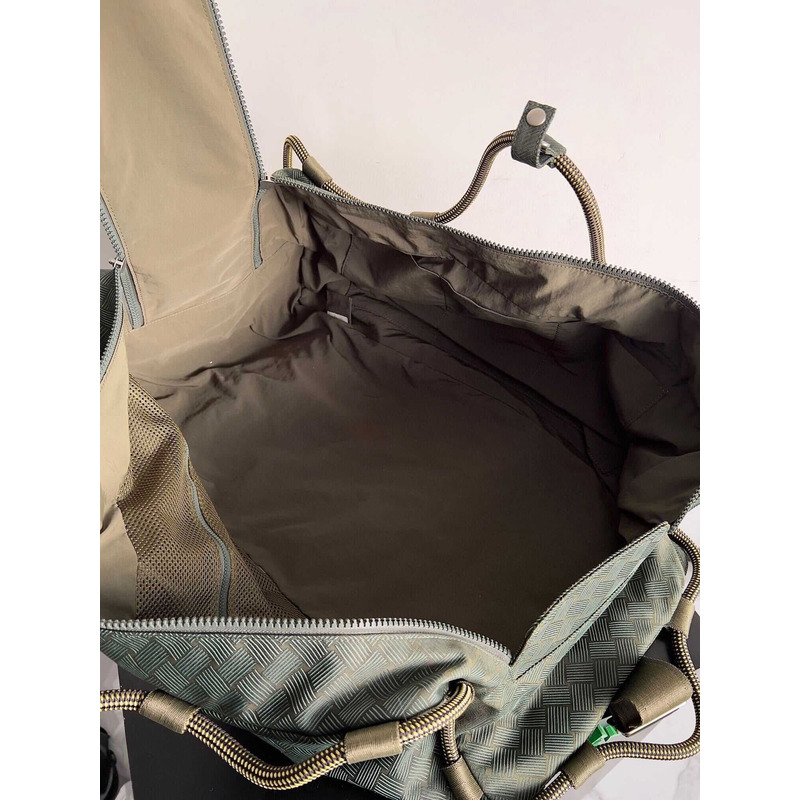 Bo*te*ga ve*ne*ta travel bag alto men\