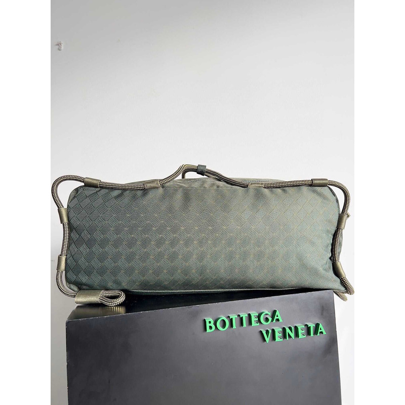 Bo*te*ga ve*ne*ta travel bag alto men\