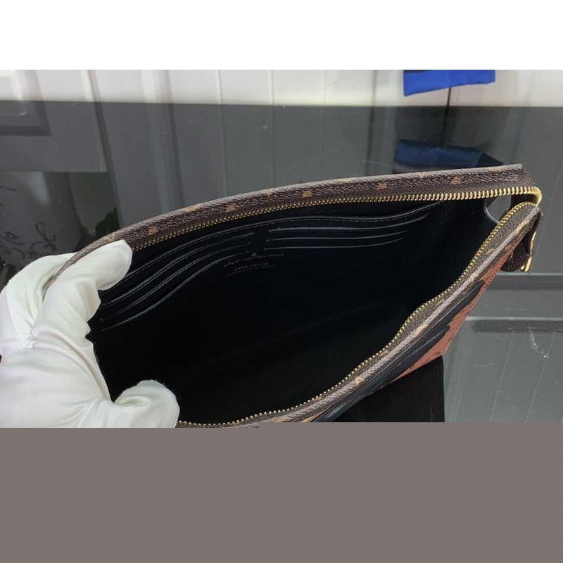 l**is V*t*n pochette voyage multicolor brown