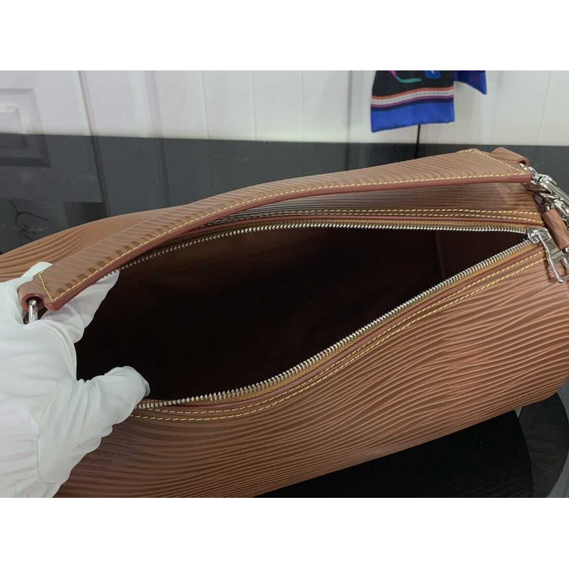 l**is V*t*n soft polochon calf leather mm cognac