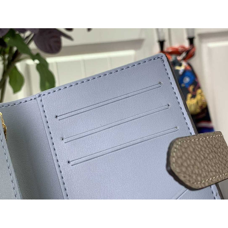 l**is V*t*n lv vertical compact wallet grey