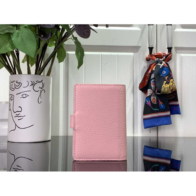 l**is V*t*n lv vertical compact wallet pink