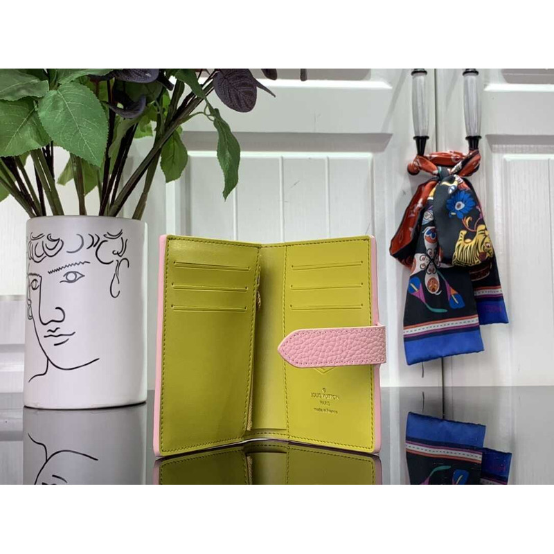 l**is V*t*n lv vertical compact wallet pink