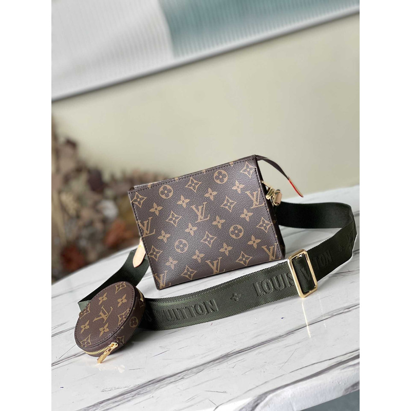 l**is V*t*n multi-pocket crossbody bag black