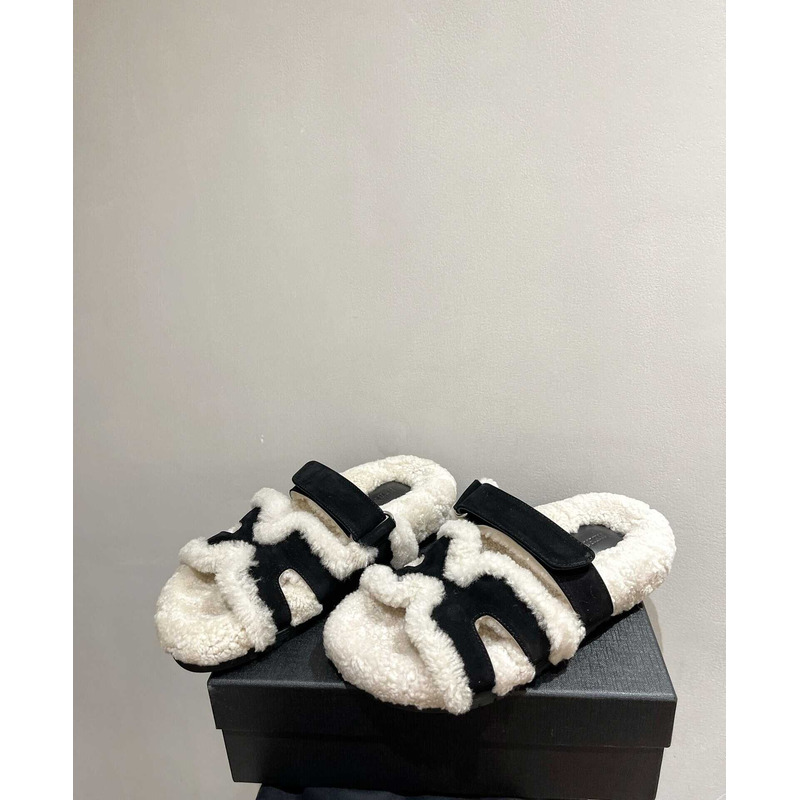 H**mes sandals with fur black and white