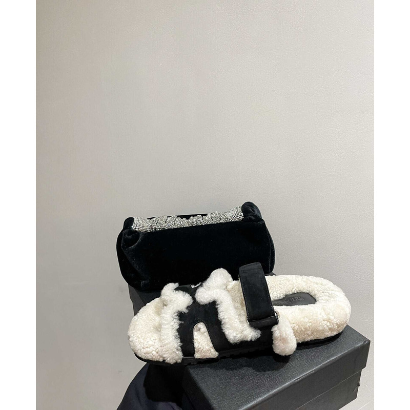 H**mes sandals with fur black and white