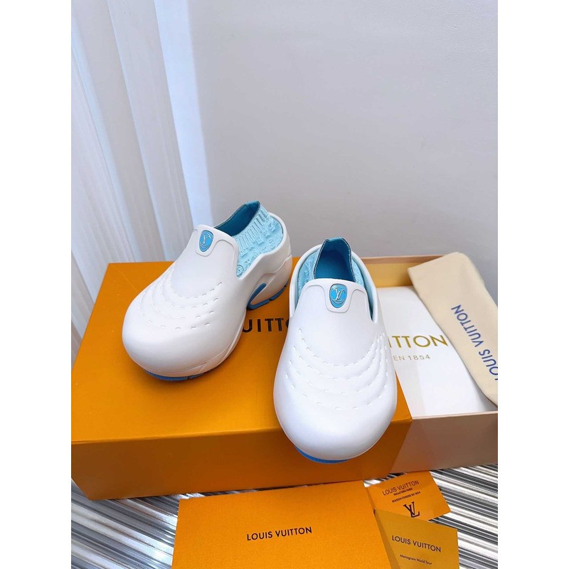 l**is V*t*n foam clogs blue and white