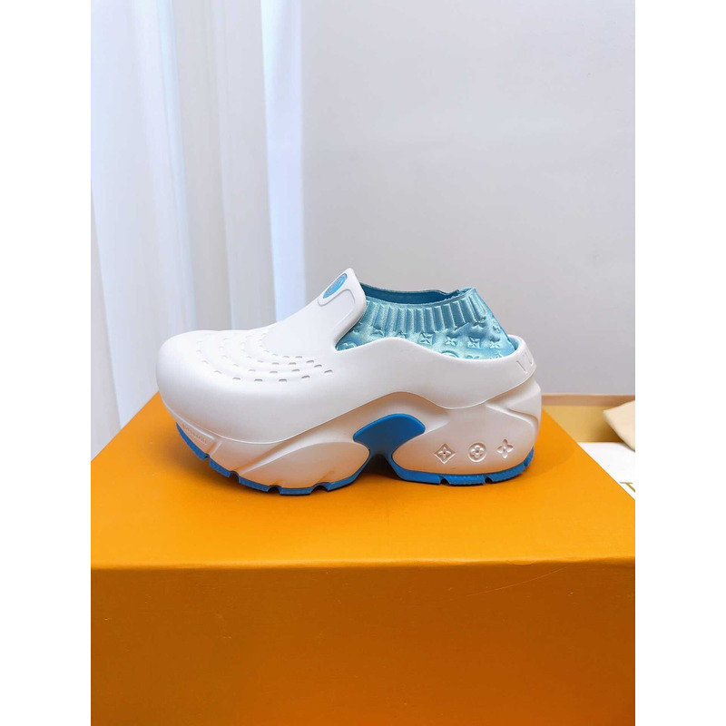 l**is V*t*n foam clogs blue and white