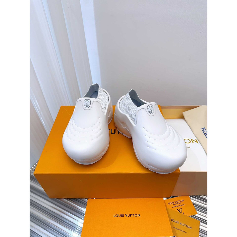 l**is V*t*n foam clogs white