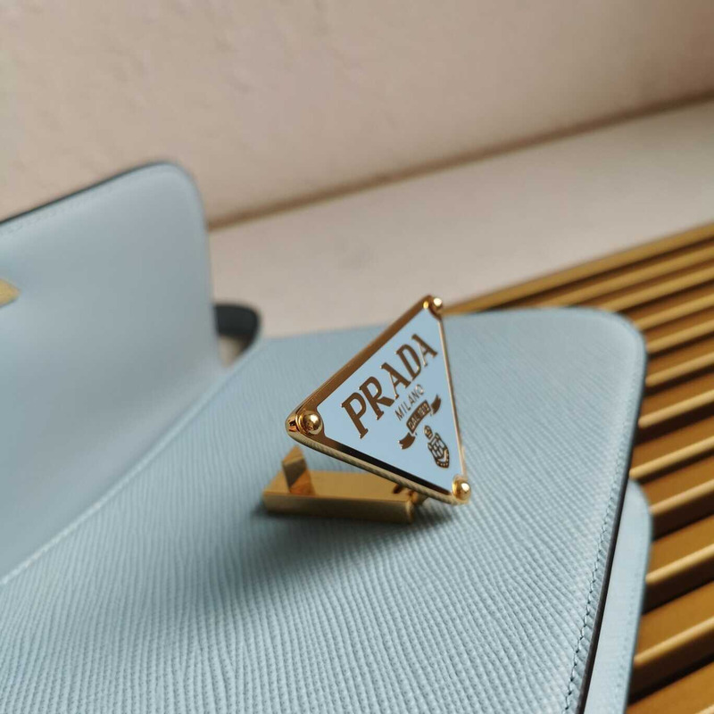 Pra*a emblème leather bag blue