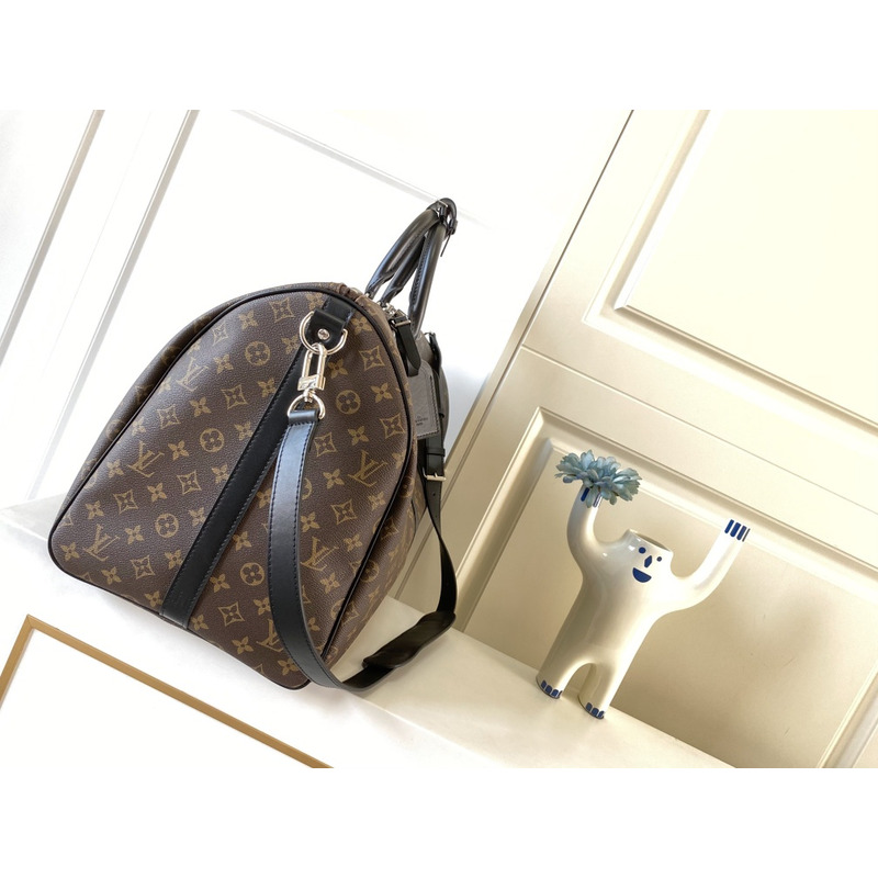 l**is V*t*n keepall banouliere 55