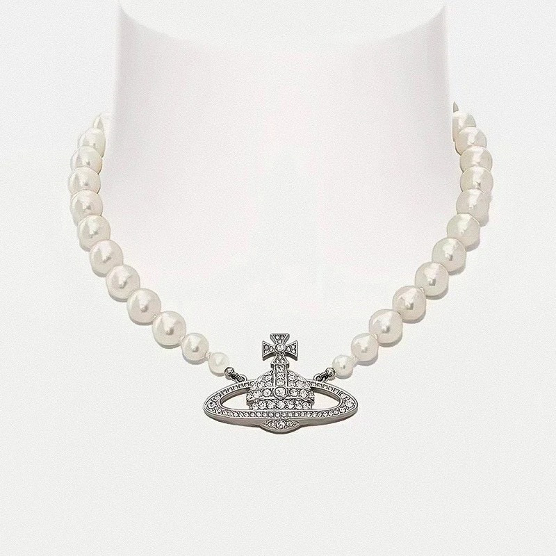 Vivienne Westwood Neysa Peal Choker In Silver