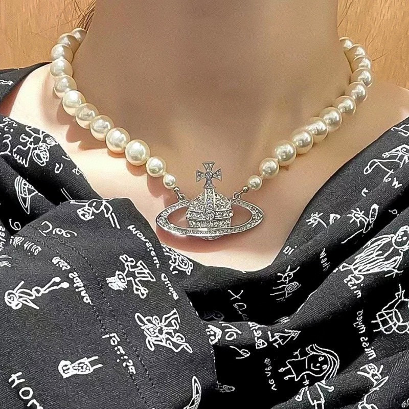 Vivienne Westwood Neysa Peal Choker In Silver