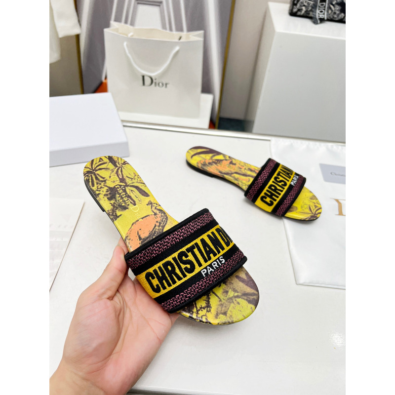 D*or dway slide multicolor embroidered cotton toile de jouy voyage motif lime yellow