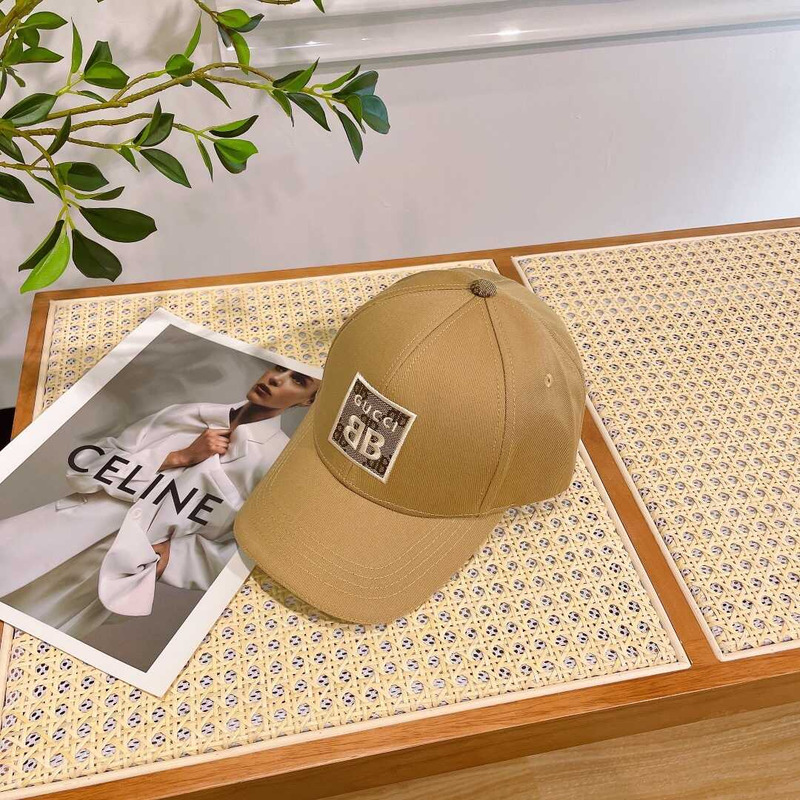 G*u*i baseball cap brown