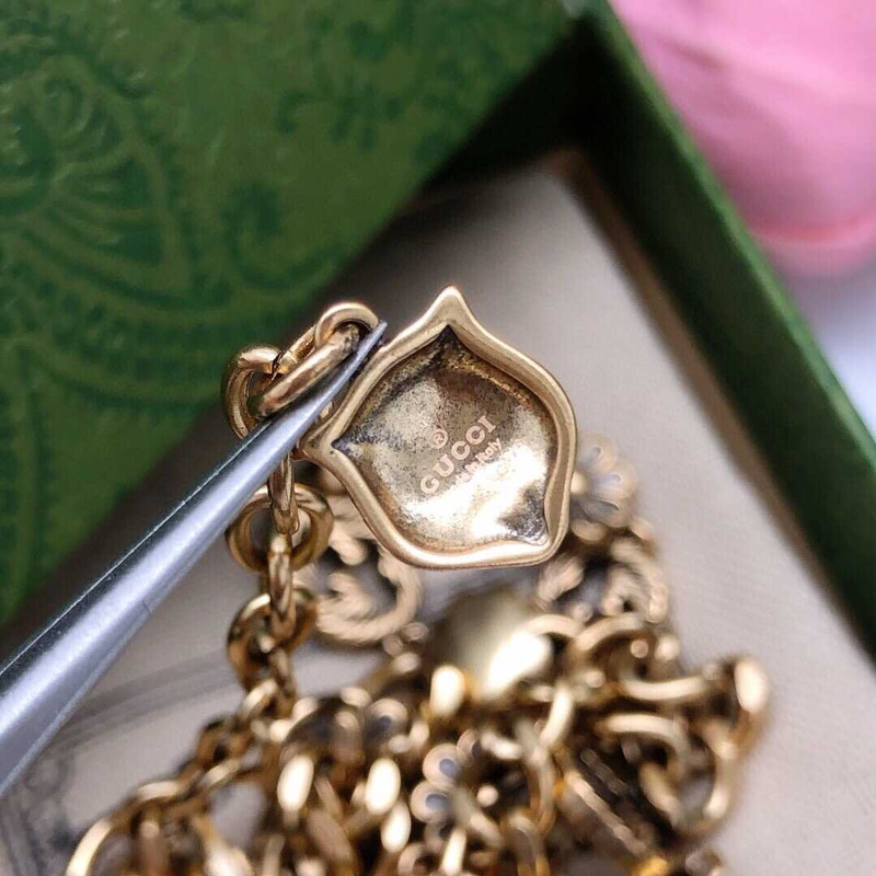 G*u*i gg metal necklace gold