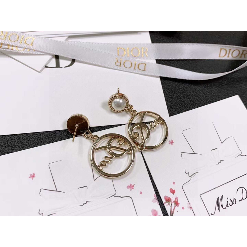 D*or stylish pendant earrings