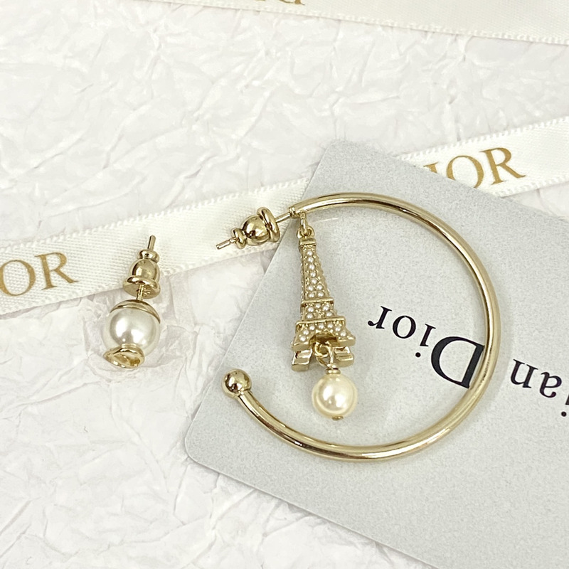 D*or asymmetrical hoop earrings white and gold