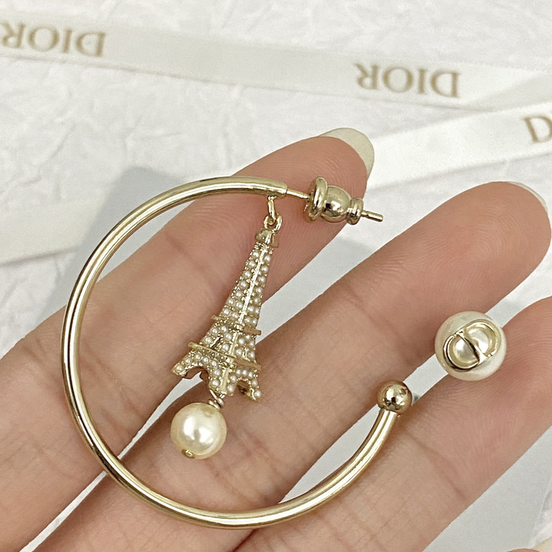 D*or asymmetrical hoop earrings white and gold