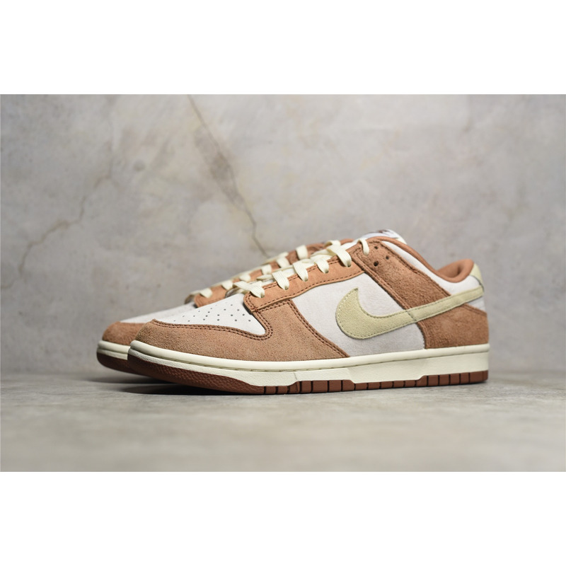 Nike Dunk Low Sneakers White Brown